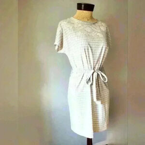 ARMANI  EXCHANGE lightweight cream dress with white sequined accents. Size 4